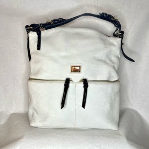Dooney & Bourke Dillen Medium Black Zipper Pocket Sac - Black/White